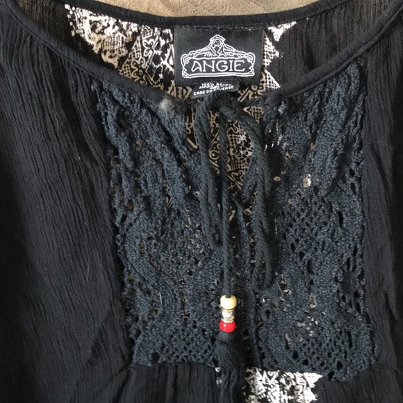 PEEKABOO SHOULDERS BLOUSE BY ANGIE SIZE S EXCELLENT CONDITION! - Picture 5 of 11